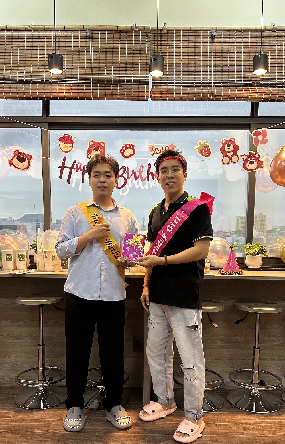 CHÚC MỪNG SINH NHẬT HÀNG THÁNG