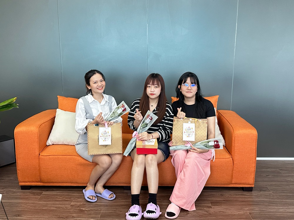 NGÀY PHỤ NỮ VIỆT NAM